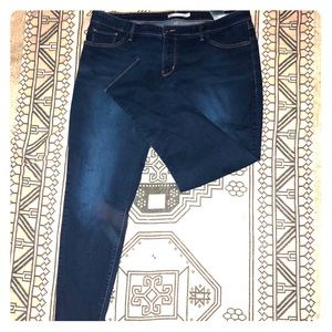 Levi’s 310 super shaping skinny jeans